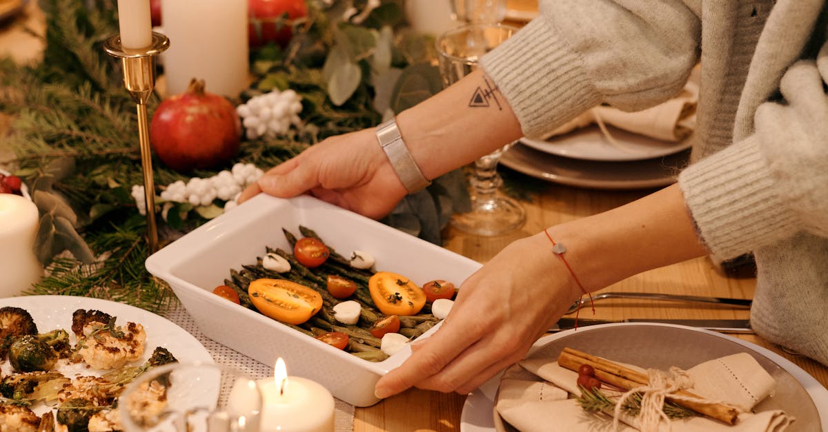 Slow cooker energy saving - Elegant holiday dinner table with festive decor and delicious dishes being served.