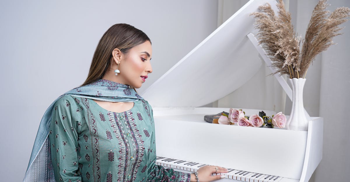 Minimalistic Living - trendy pakistani eastern outfit 2025